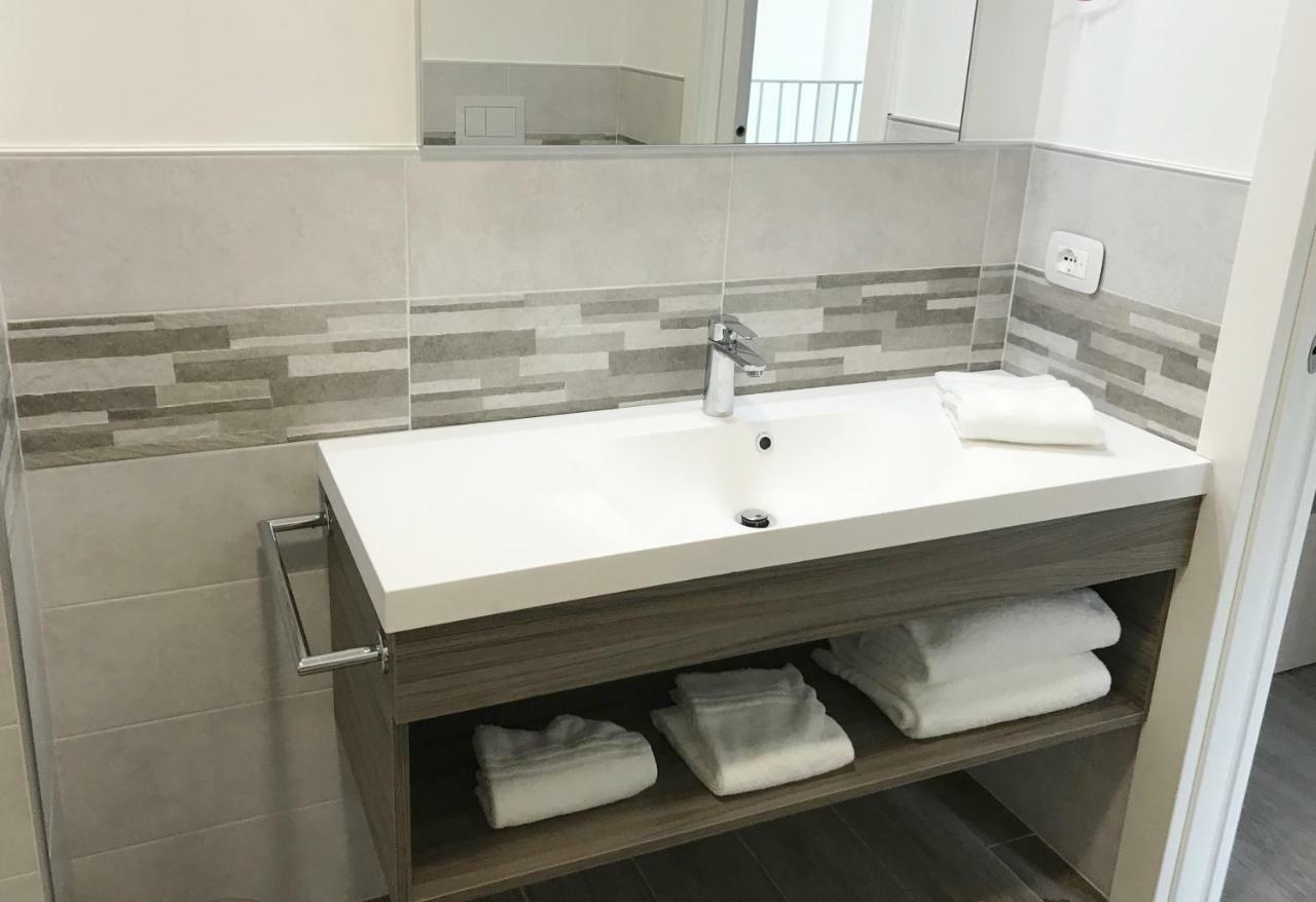 Triple Room with Balcony,852039815:JPEG