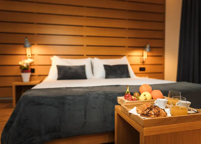 Hotel boutique: Lake Front Hotel Mirage