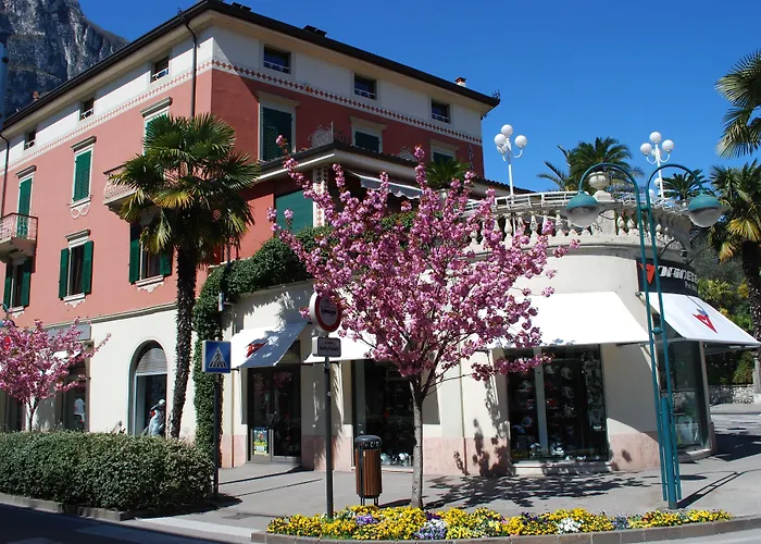 Sembenini Palace